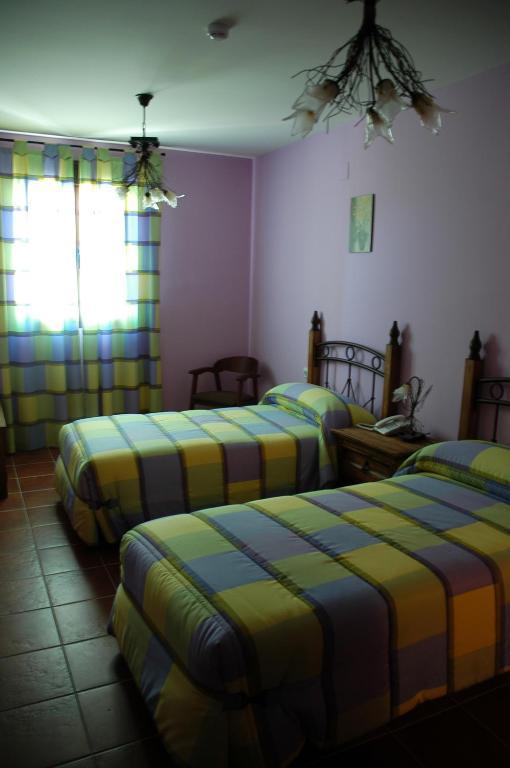Hotel Rural Los Chaparros Freila Pokoj fotografie
